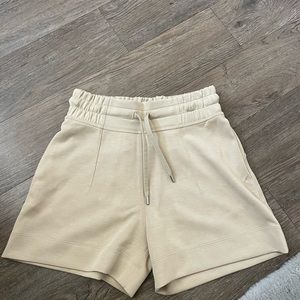 Lululemon Sweat shorts !